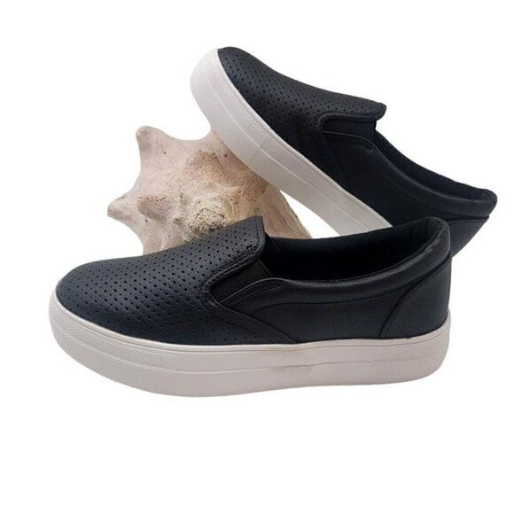 Soda Shoes - Soda Croft Slip-on Fashion Sneaker Black PU - Size 8.5